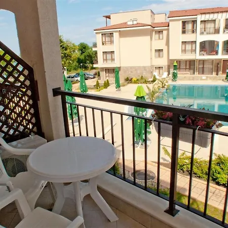 Paradise Bay Hotel Pomorie