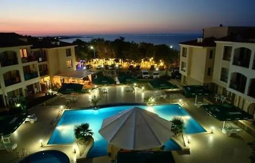 Paradise Bay Hotel 3*
