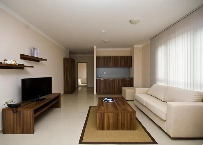 Paradise Bay Hotel 3*