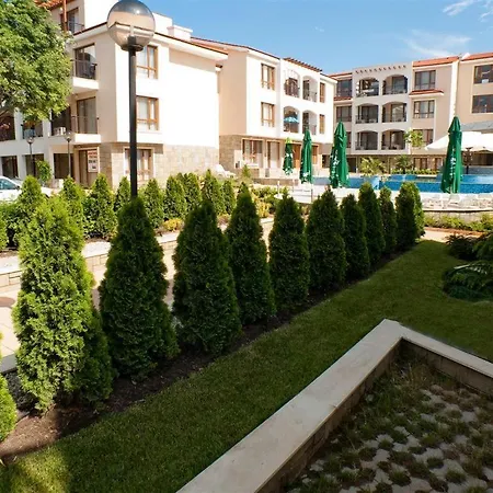 Paradise Bay Hotell 3*