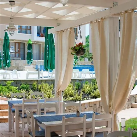 Paradise Bay Hotell Pomorie