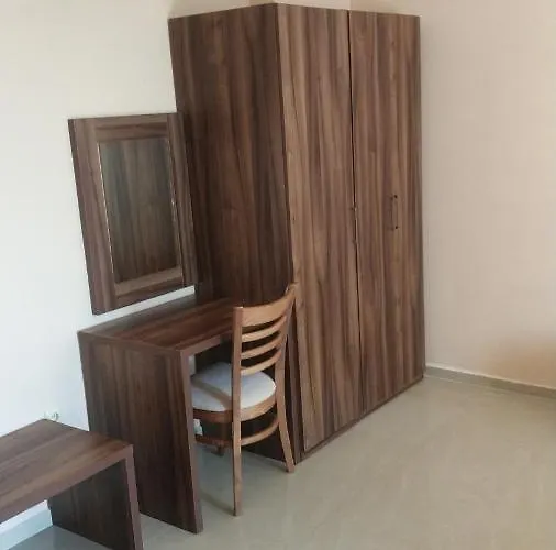 ホテル Paradise Bay ポモリエ