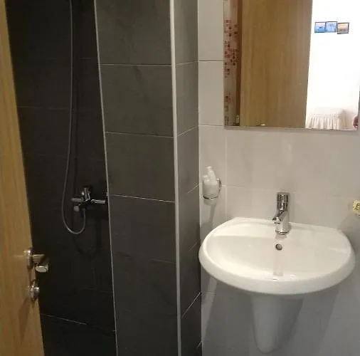 Paradise Bay ホテル ポモリエ