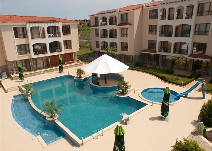 Paradise Bay ホテル 3*